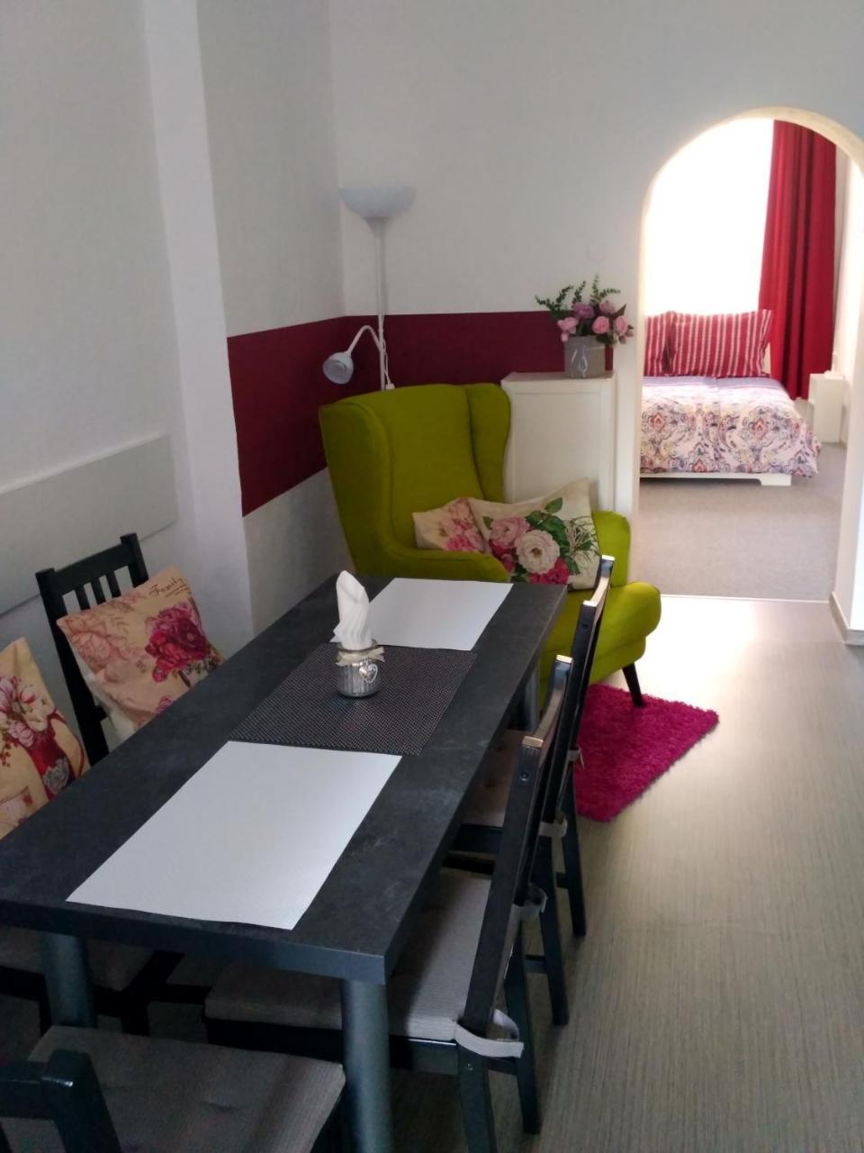 Apartman 4U Centrum + Free Parking Apartment Olomouc Luaran gambar